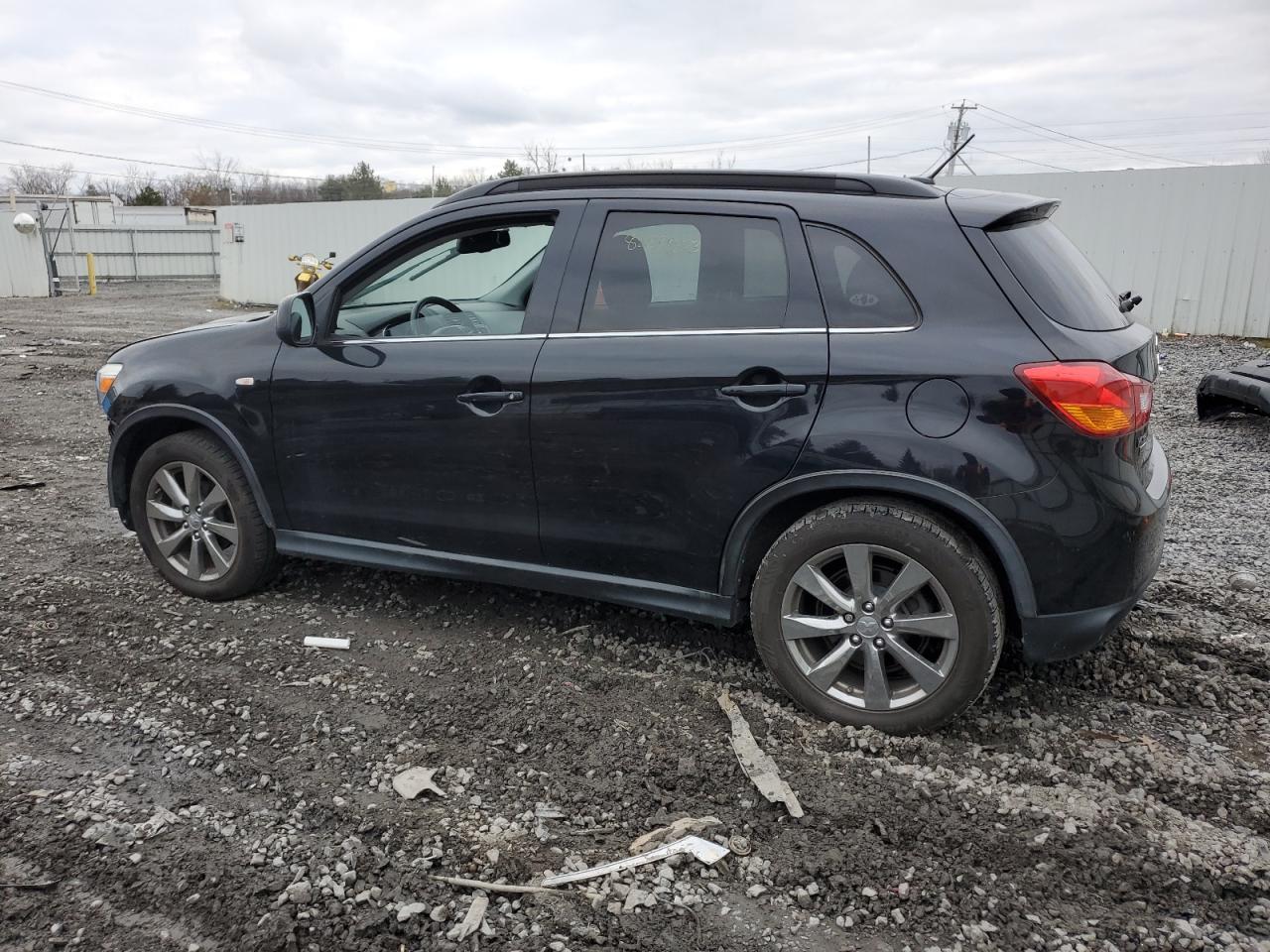 Изображение 2 2013 MITSUBISHI OUTLANDER SPORT LE 2013 с VIN 4A4AR5AU8DE020930
