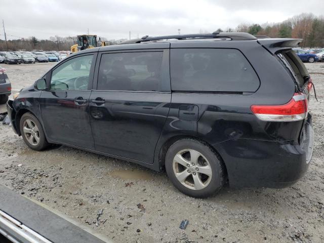 Image 2 of 2013 TOYOTA SIENNA LE 2013 with VIN 5TDKK3DCXDS292221