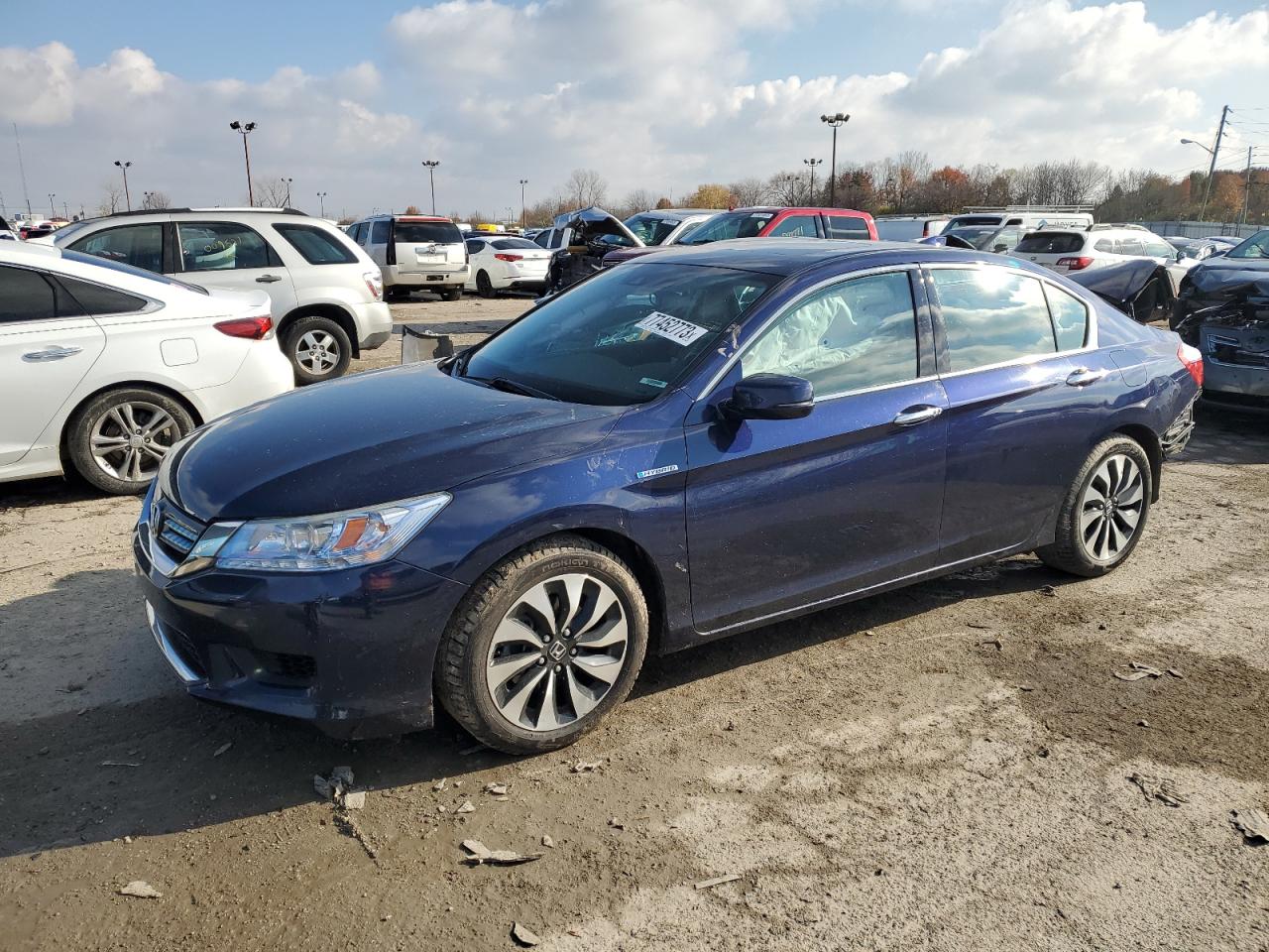 Image 1 of 2015 HONDA ACCORD TOURING HYBRID 2015 with VIN 1HGCR6F79FA005129