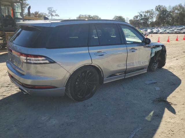 Obraz 3 z 2023 LINCOLN AVIATOR RESERVE 2023 z VIN 5LM5J7WCXPGL07375