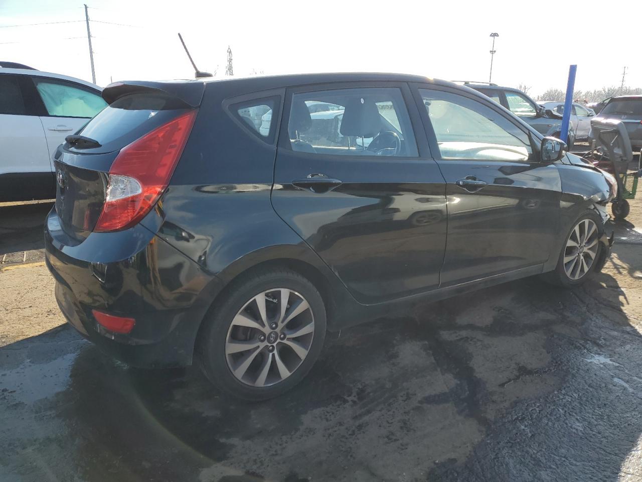 Obraz 3 z 2015 HYUNDAI ACCENT GLS 2015 z VIN KMHCU5AE8FU232710