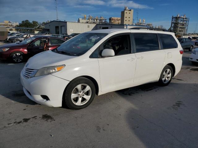 Image 1 of 2015 TOYOTA SIENNA LE 2015 with VIN 5TDKK3DC3FS579757