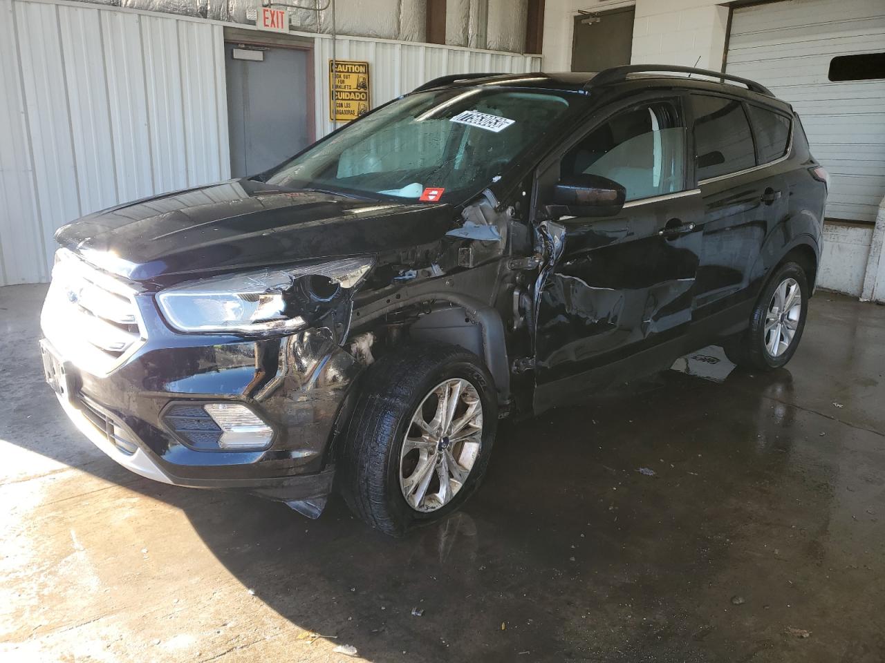 Изображение 1 2018 FORD ESCAPE SE 2018 с VIN 1FMCU9GD4JUD38912