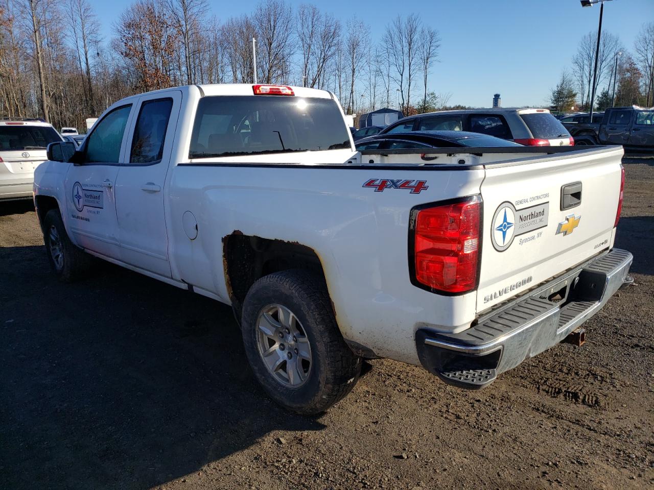 Изображение 2 2017 CHEVROLET SILVERADO K1500 LT 2017 с VIN 1GCVKREC7HZ356895