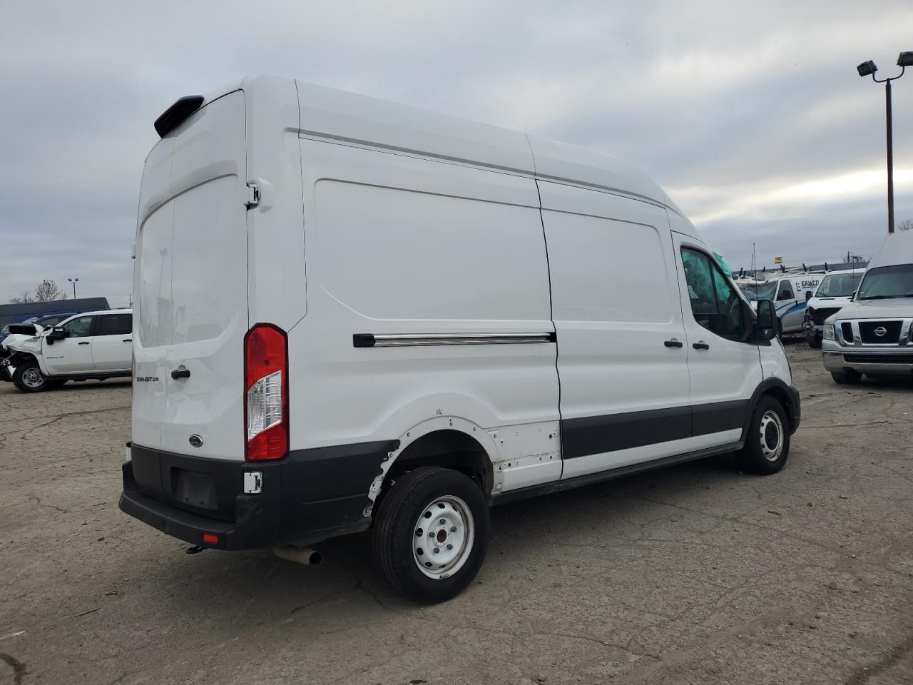 Image 3 of 2021 FORD TRANSIT T-250 2021 with VIN 1FTBR1X85MKA08377