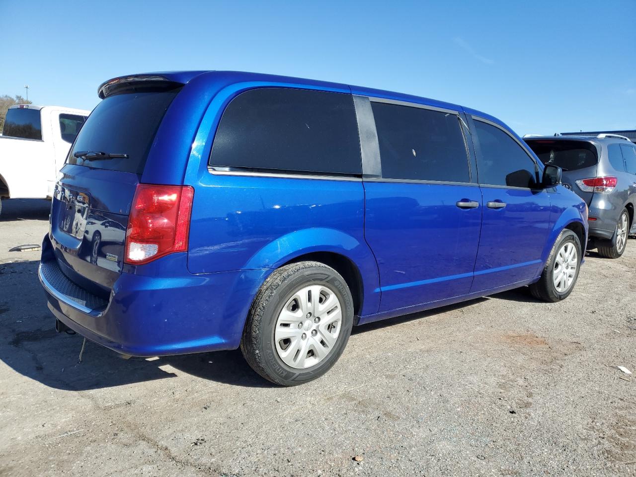 Obraz 3 z 2019 DODGE GRAND CARAVAN SE 2019 z VIN 2C4RDGBG7KR676419