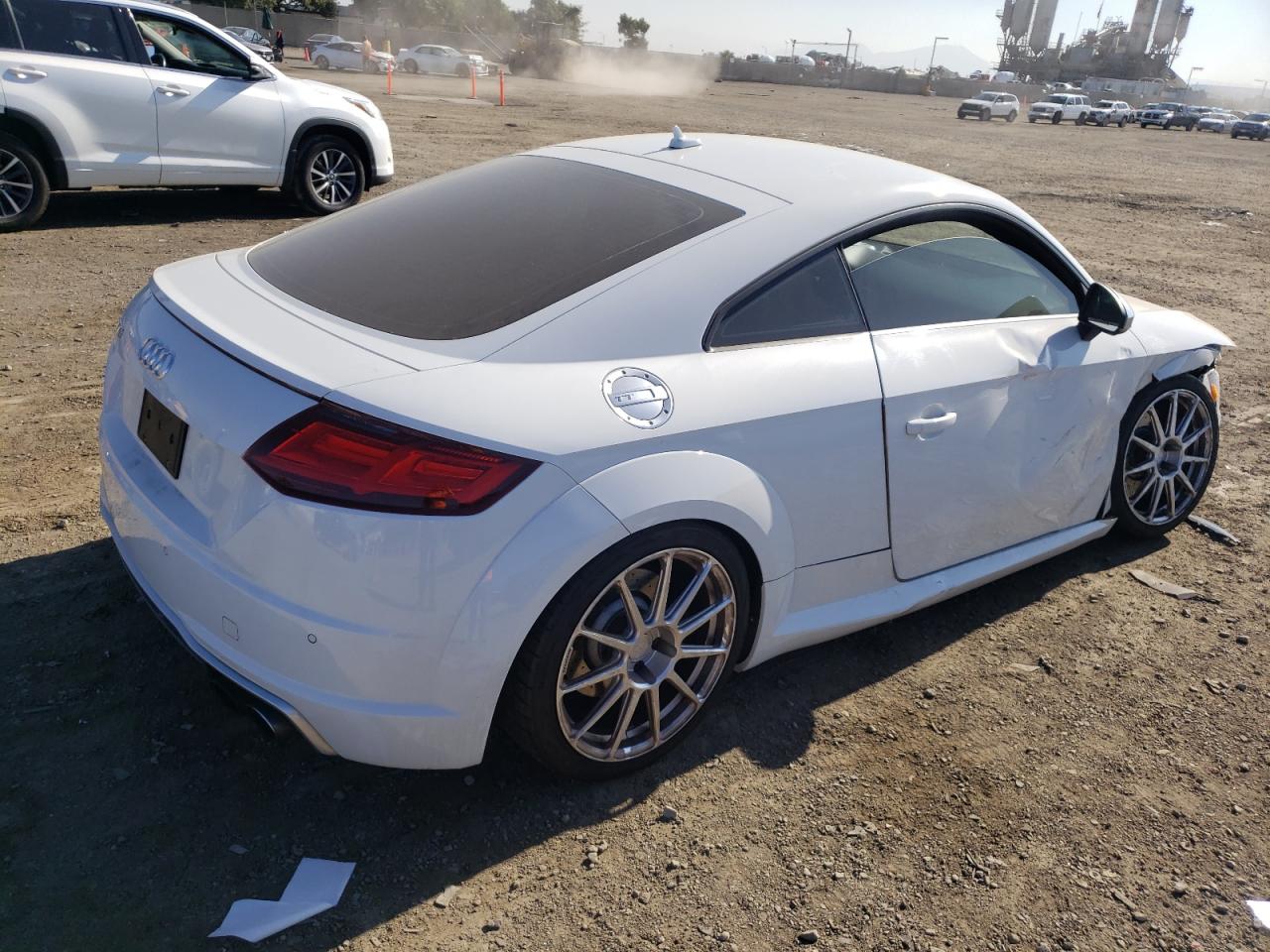 Obraz 3 z 2016 AUDI TTS  2016 z VIN TRUC1AFV1G1029522