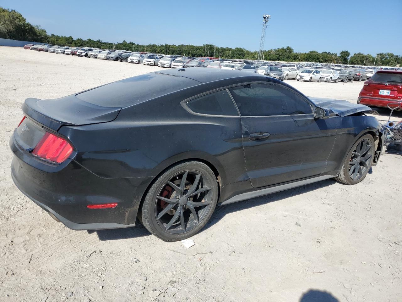 Obraz 3 z 2016 FORD MUSTANG  2016 z VIN 1FA6P8TH9G5275875