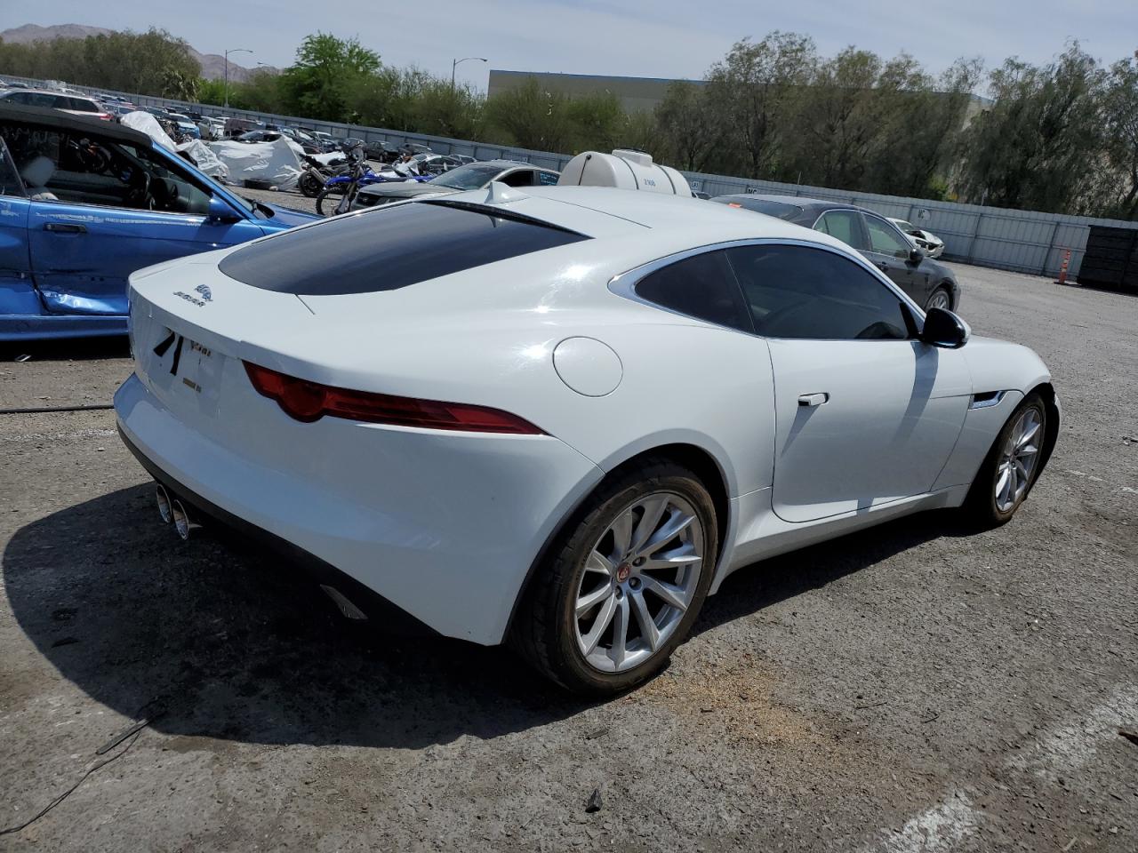 Obraz 3 z 2017 JAGUAR F-TYPE  2017 z VIN SAJWA6AT1H8K35881