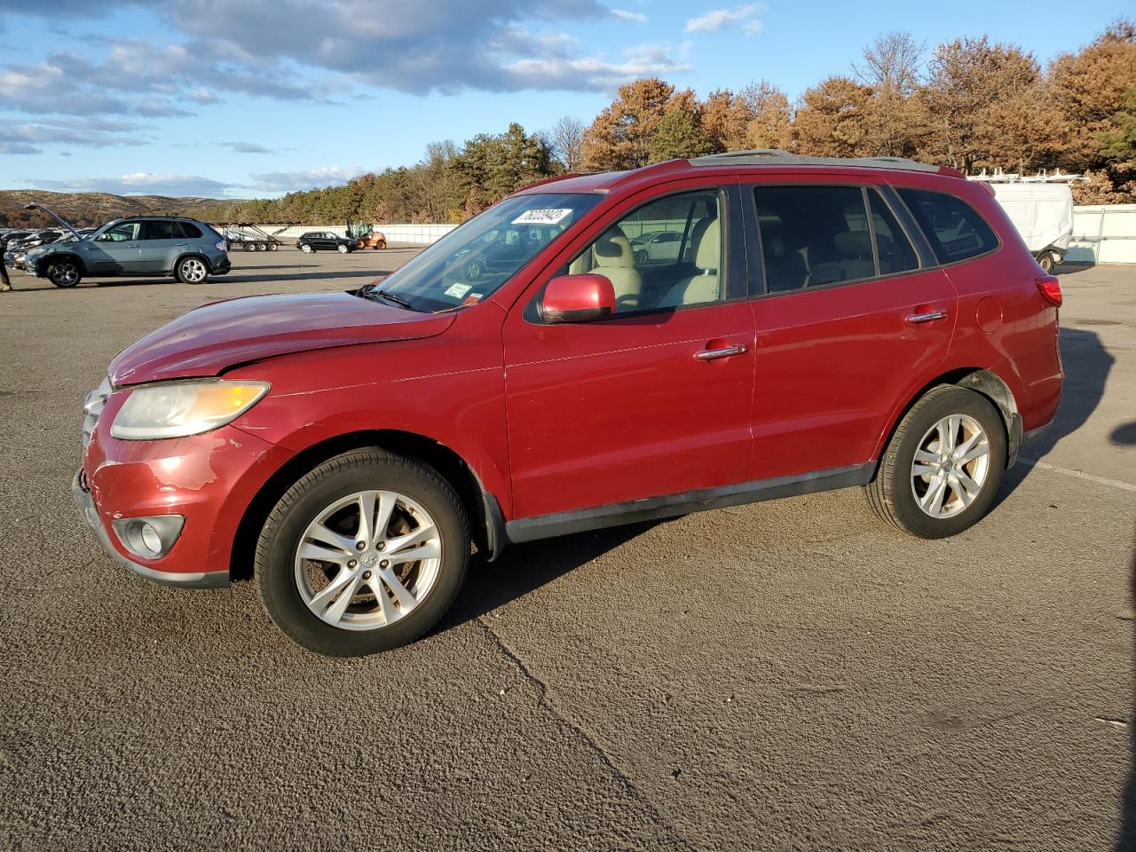 Image 1 of 2012 HYUNDAI SANTA FE LIMITED 2012 with VIN 5XYZKDAG2CG130526