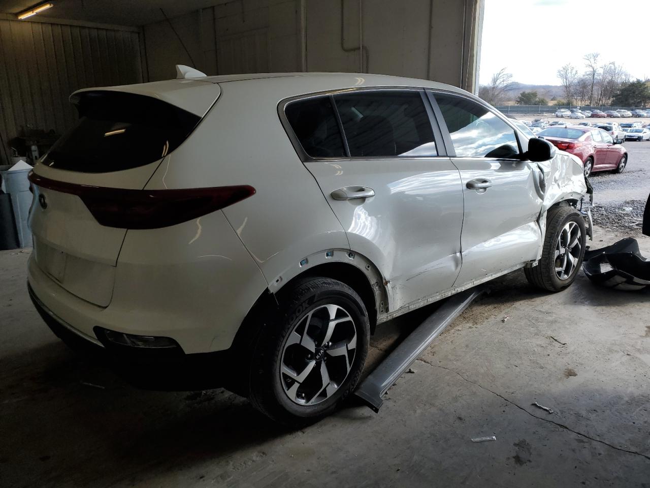 Image 3 of 2022 KIA SPORTAGE LX 2022 with VIN KNDPM3AC8N7001991