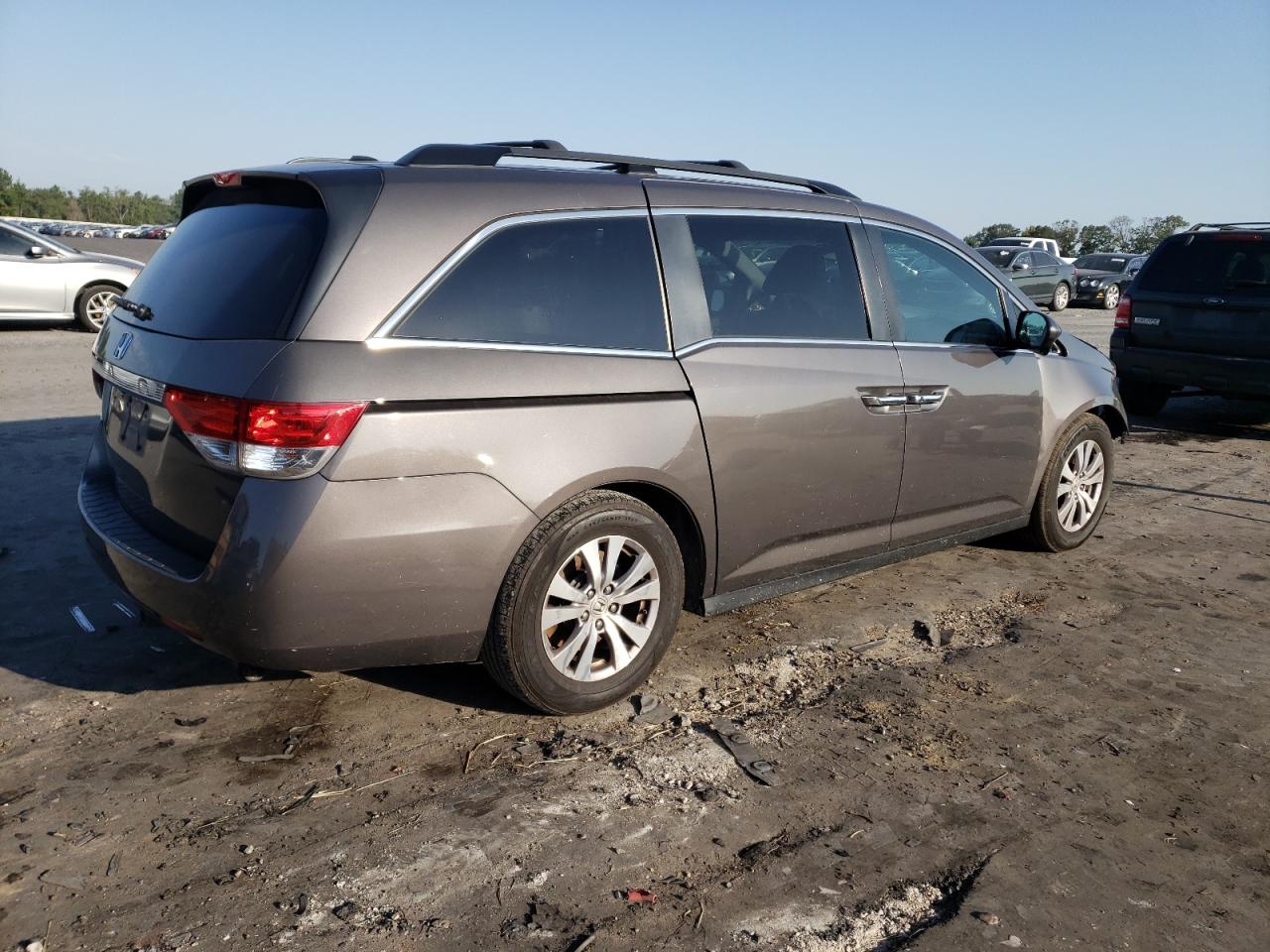 Image 3 of 2016 HONDA ODYSSEY EXL 2016 with VIN 5FNRL5H60GB051269