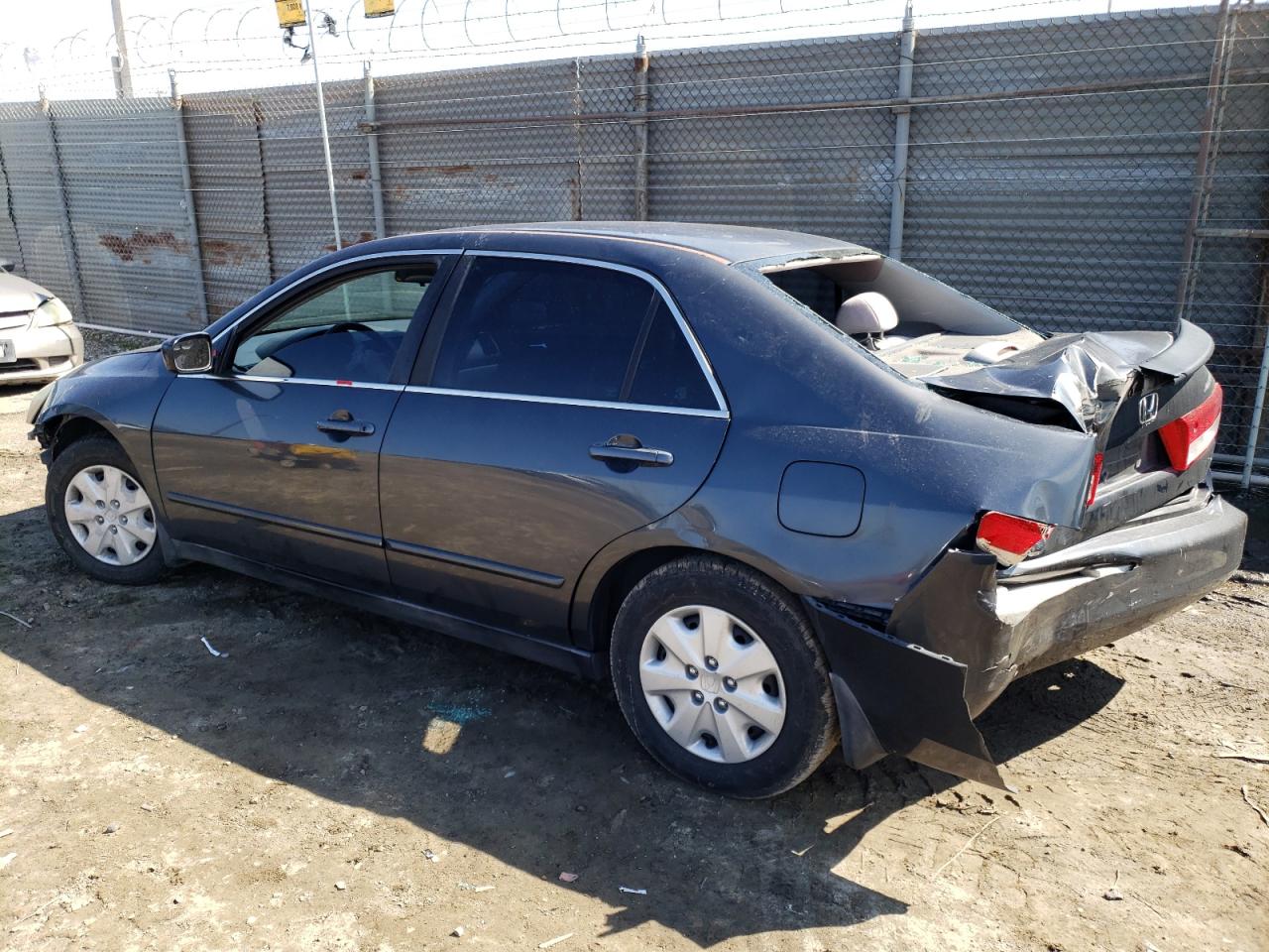 Obraz 2 z 2004 HONDA ACCORD LX 2004 z VIN 1HGCM553X4A049497