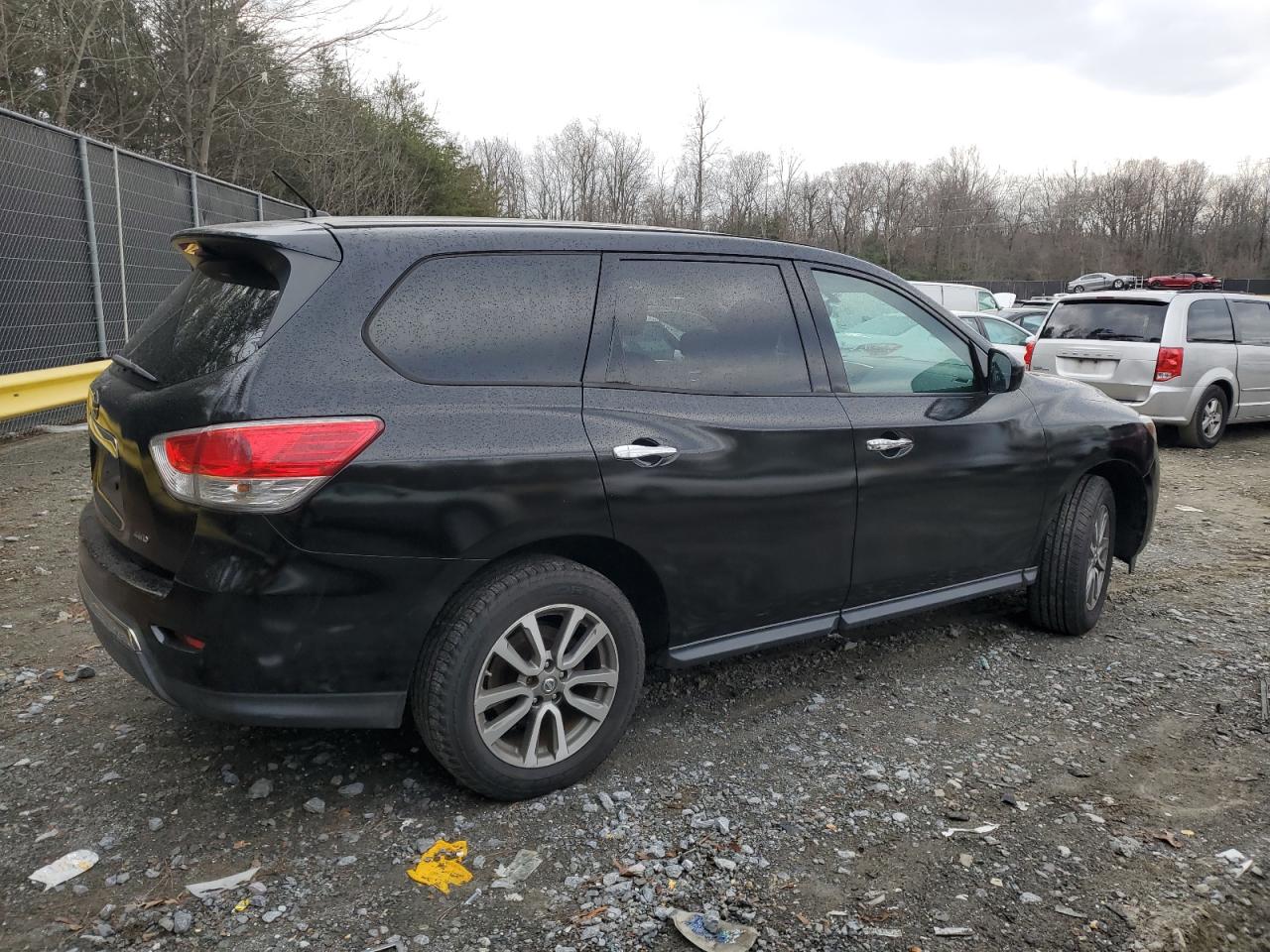 Obraz 3 z 2013 NISSAN PATHFINDER S 2013 z VIN 5N1AR2MM1DC675102