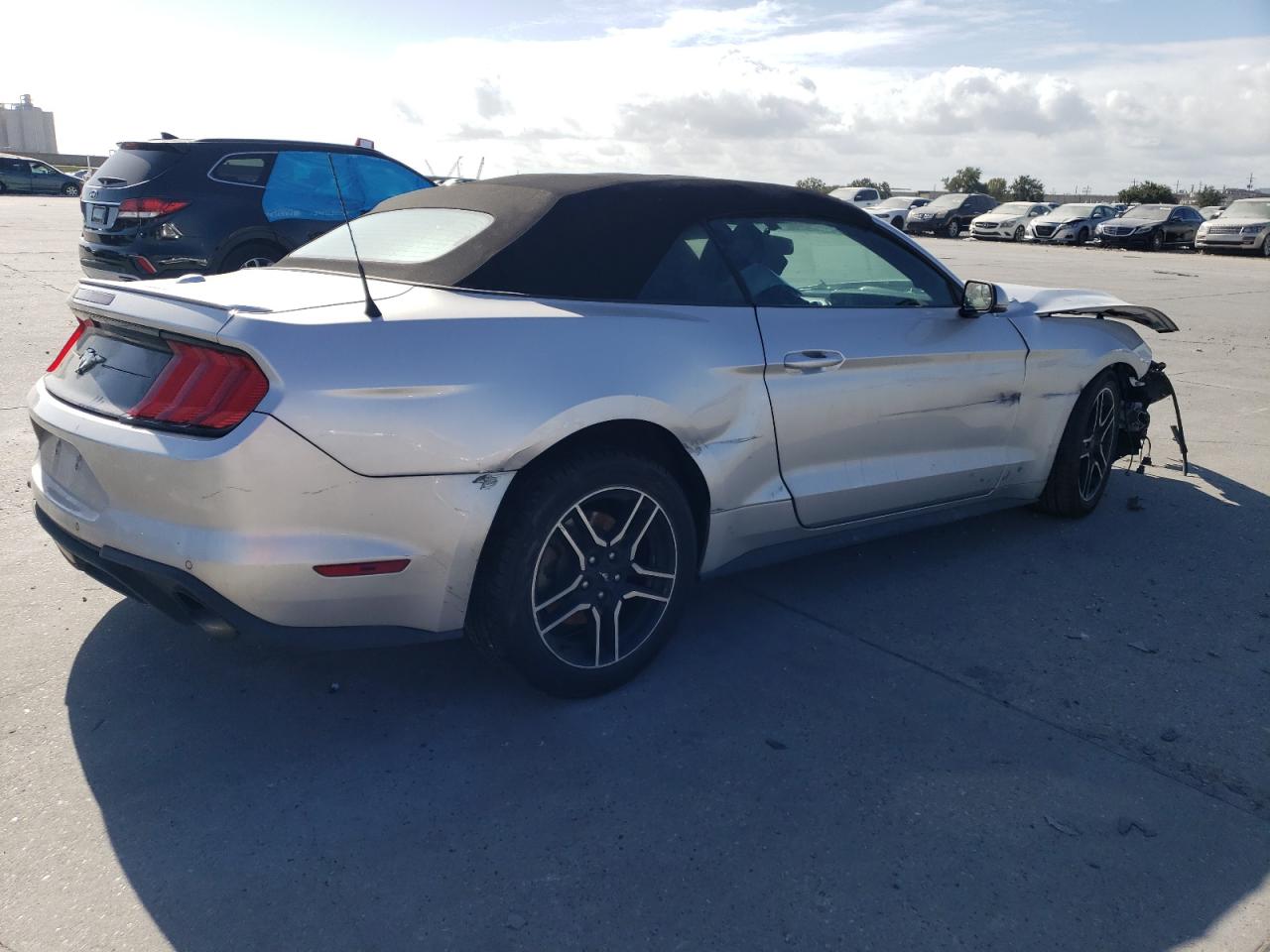 Image 3 of 2019 FORD MUSTANG  2019 with VIN 1FATP8UH9K5104814