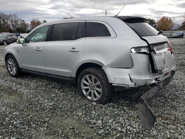 Obraz 2 z 2014 LINCOLN MKT  2014 z VIN 2LMHJ5AT0EBL51471