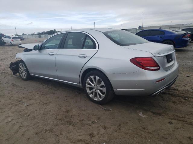 Obraz 2 z 2017 MERCEDES-BENZ E 300 4MATIC 2017 z VIN WDDZF4KB6HA112146