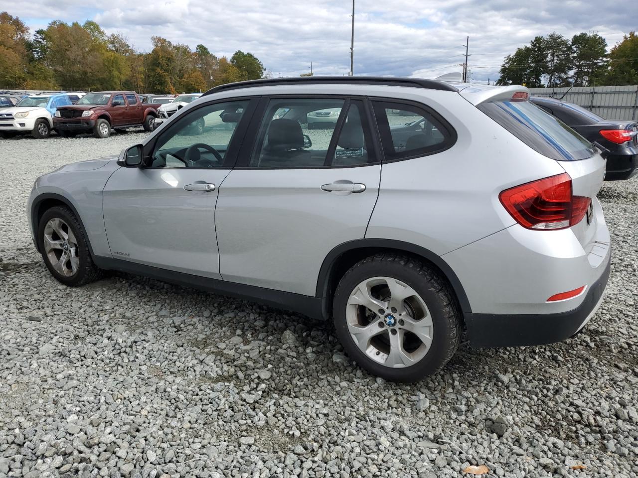 Изображение 2 2014 BMW X1 SDRIVE28I 2014 с VIN WBAVM1C57EVW55139