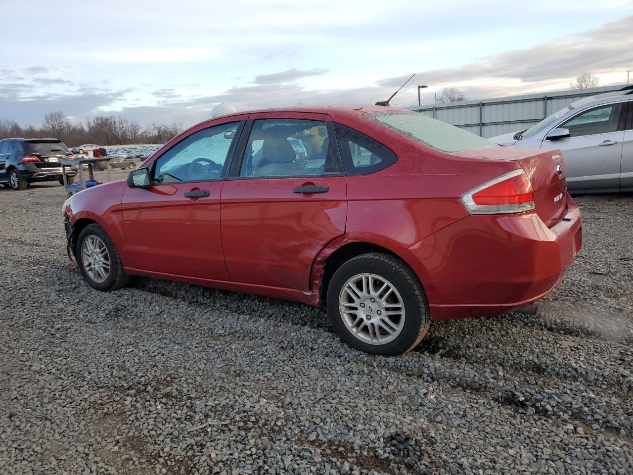 Изображение 2 2009 FORD FOCUS SE 2009 с VIN 1FAHP35N19W248486
