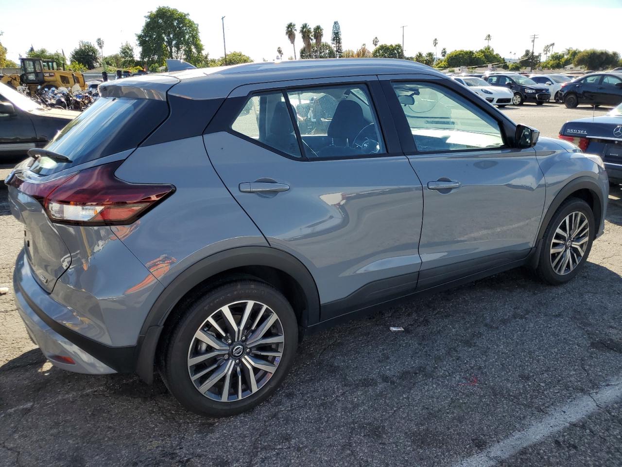 Obraz 3 z 2021 NISSAN KICKS SV 2021 z VIN 3N1CP5CV2ML562457