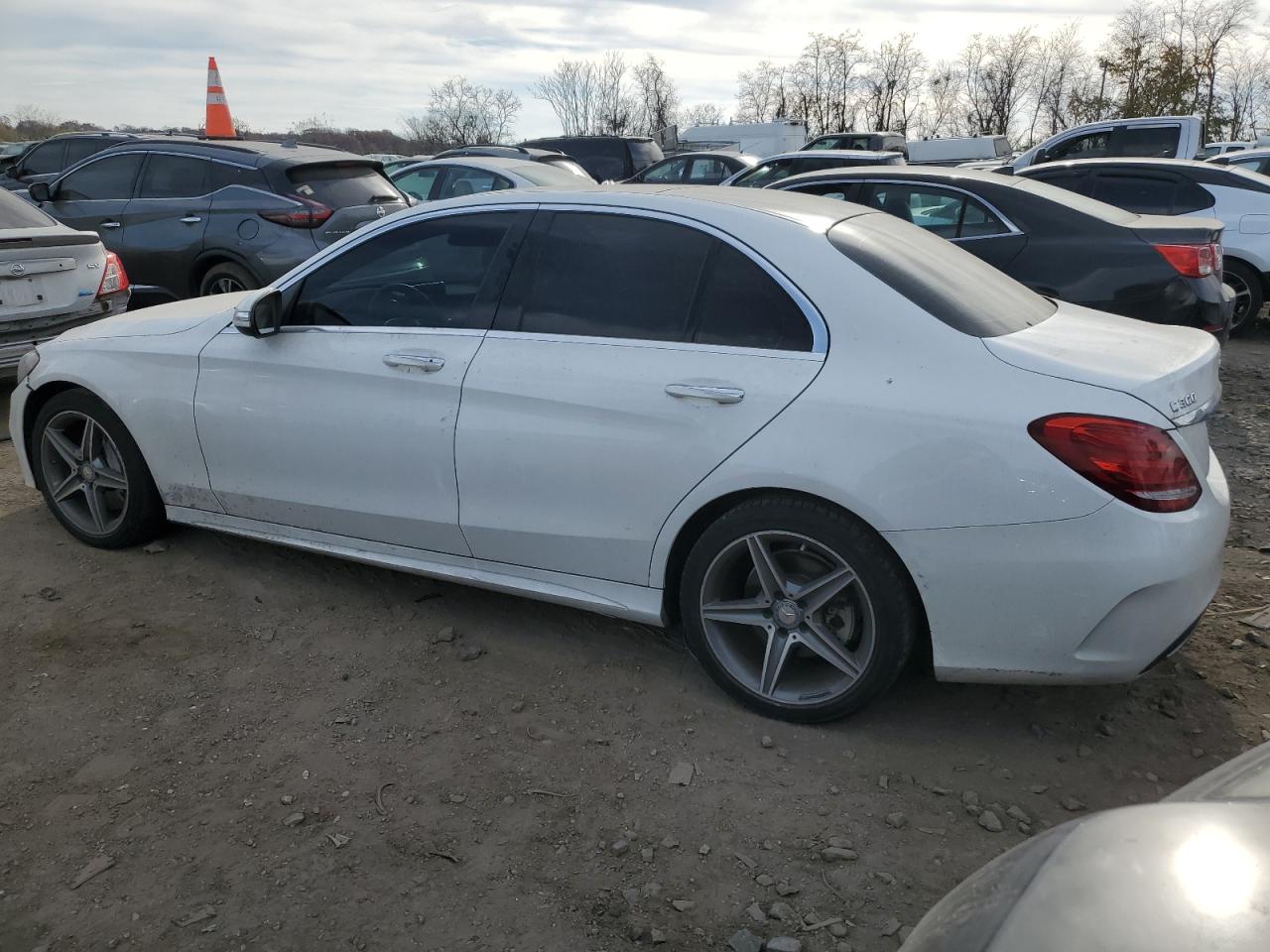 Image 2 of 2015 MERCEDES-BENZ C 300 4MATIC 2015 with VIN 55SWF4KB9FU018780