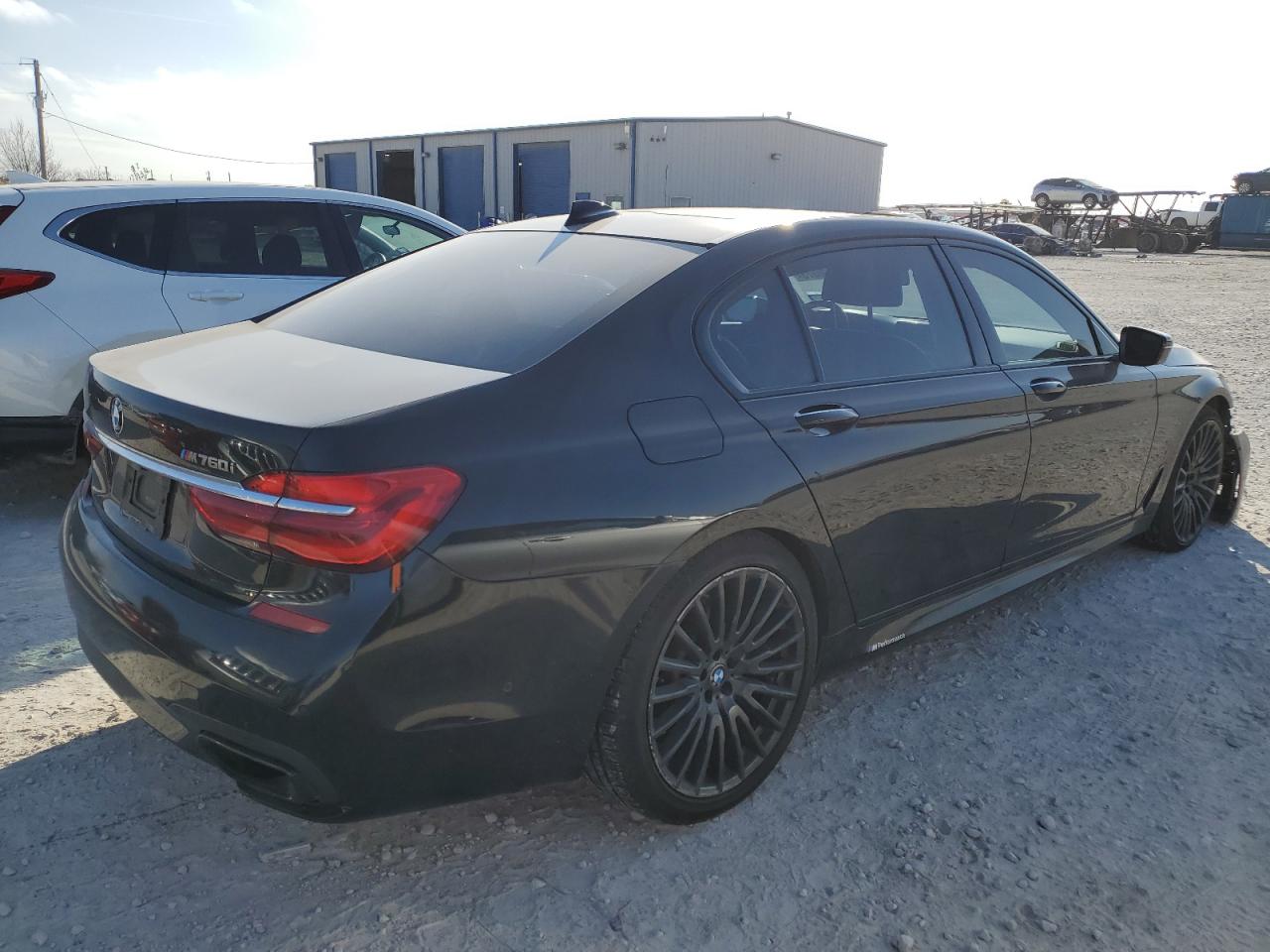 Obraz 3 z 2016 BMW 740 I 2016 z VIN WBA7E2C55GG548285