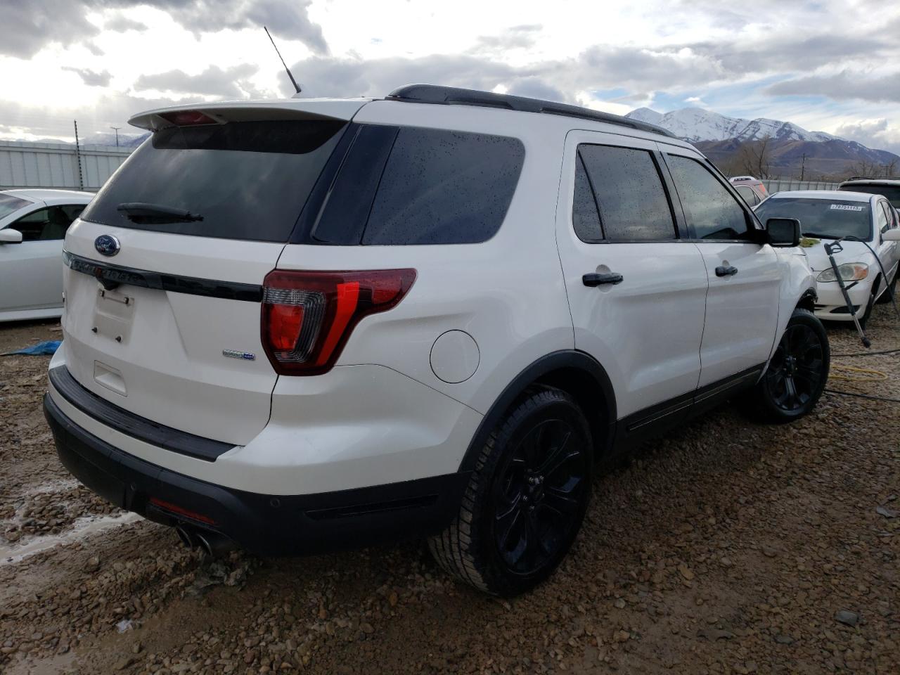 Image 3 of 2019 FORD EXPLORER SPORT 2019 with VIN 1FM5K8GT7KGA09668