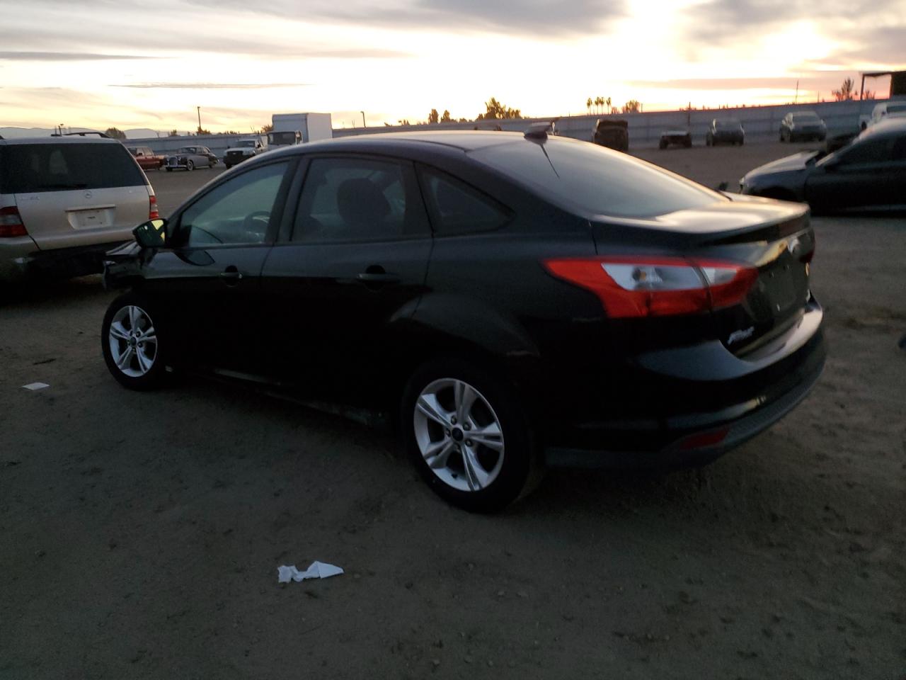 Image 2 of 2014 FORD FOCUS SE 2014 with VIN 1FADP3F25EL237828