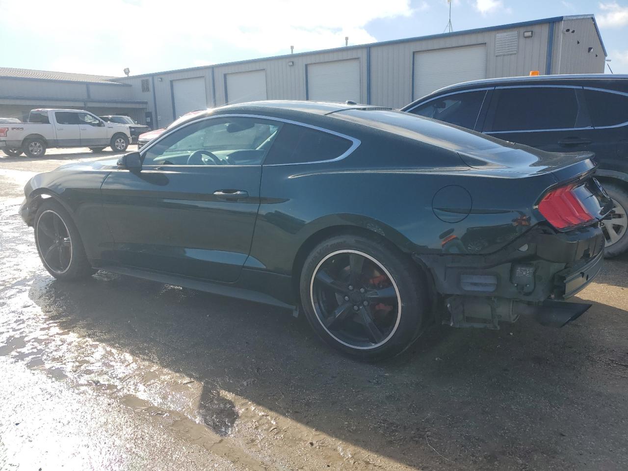 Image 2 of 2019 FORD MUSTANG BULLITT 2019 with VIN 1FA6P8K05K5502077