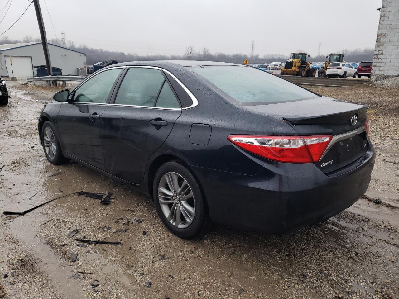 Изображение 2 2015 TOYOTA CAMRY LE 2015 с VIN 4T1BF1FK3FU007656