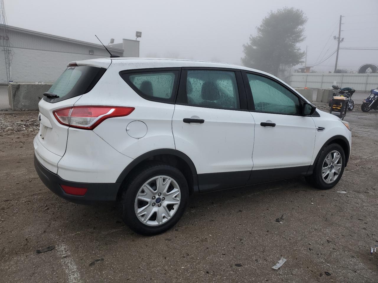 Изображение 3 2015 FORD ESCAPE S 2015 с VIN 1FMCU0F71FUB78048