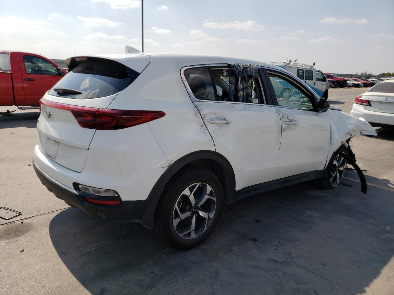 Obraz 3 z 2020 KIA SPORTAGE LX 2020 z VIN KNDPM3AC4L7807503