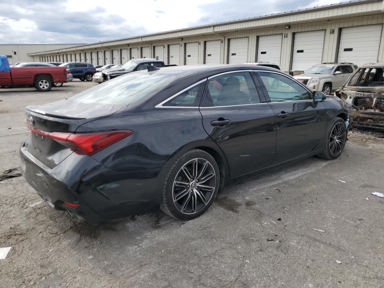 Изображение 3 2019 TOYOTA AVALON XLE 2019 с VIN 4T1BZ1FB9KU016587