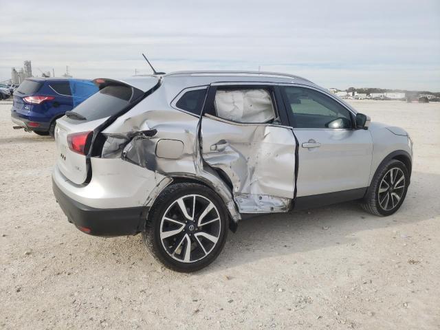 Image 3 of 2018 NISSAN ROGUE SPORT S 2018 with VIN JN1BJ1CP9JW101320