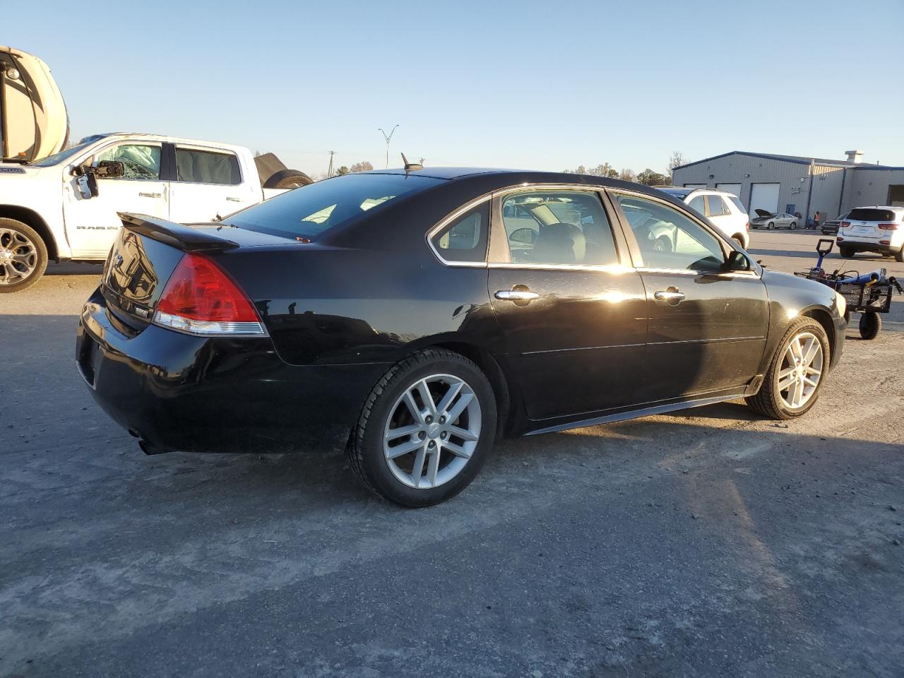 Image 3 of 2013 CHEVROLET IMPALA LTZ 2013 with VIN 2G1WC5E38D1212830