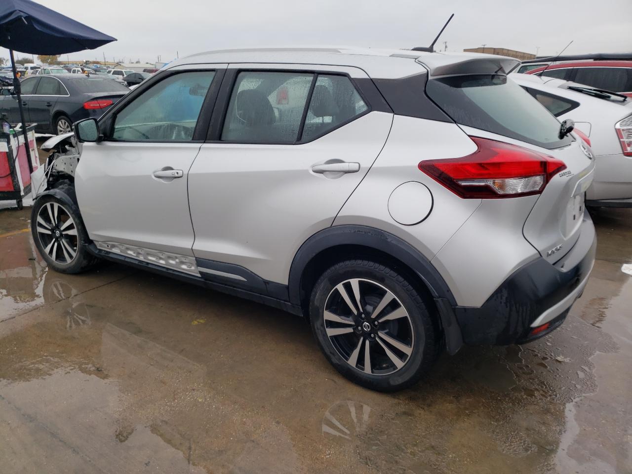 Image 2 of Nissan Kicks S 2019 with VIN 3N1CP5CU0KL526383