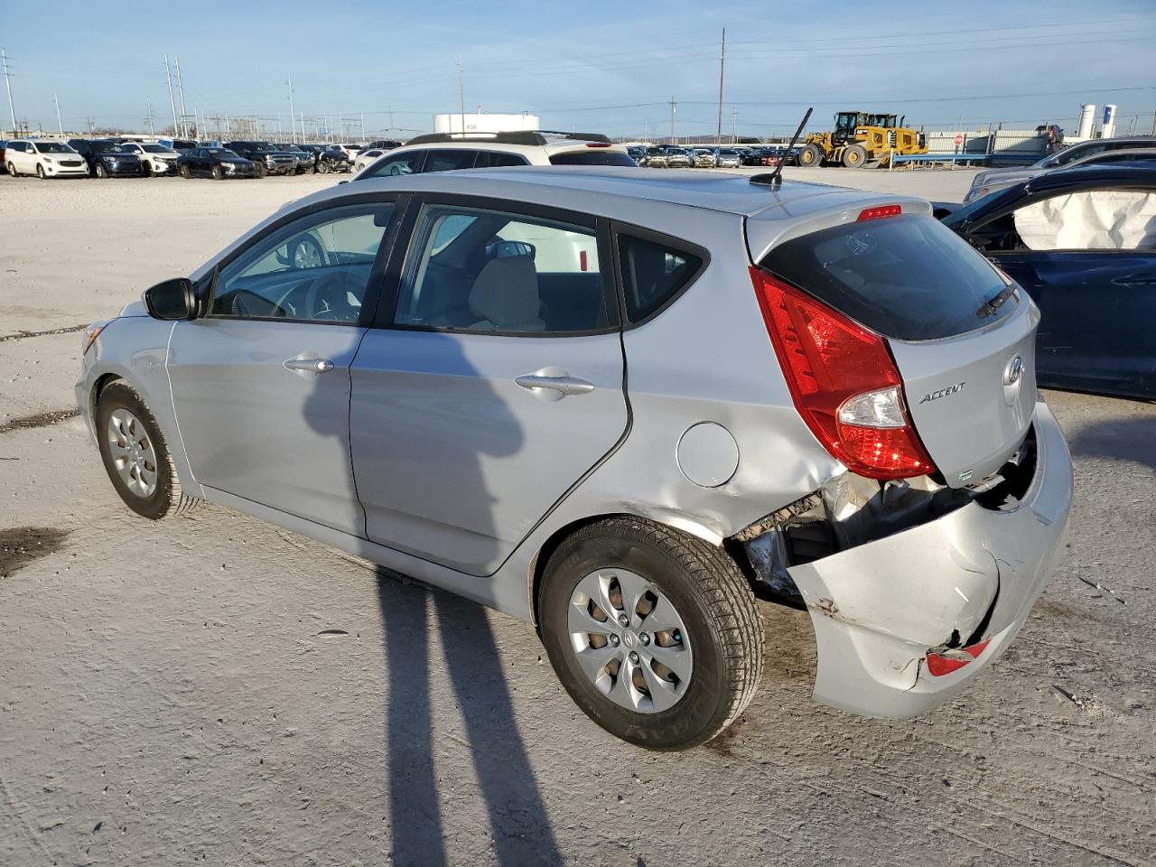 Изображение 2 2017 HYUNDAI ACCENT SE 2017 с VIN KMHCT5AE7HU301375