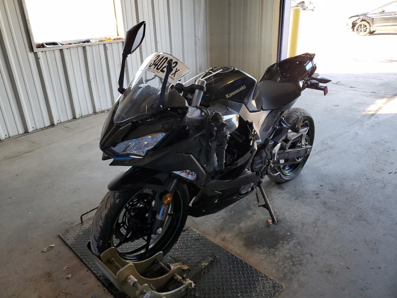 Image 2 of 2022 KAWASAKI EX400  2022 with VIN JKAEXKG18NDAG8311