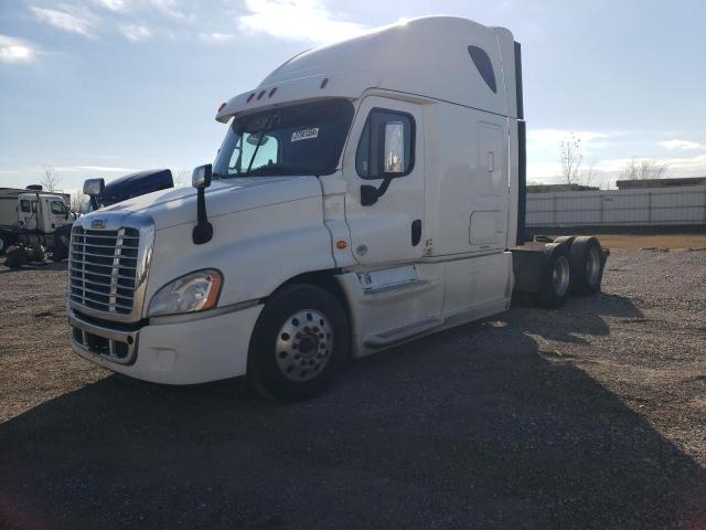Image 2 of 2018 Freightliner Cascadia 2018 with VIN 1FUJGLDV0JLHJ9882