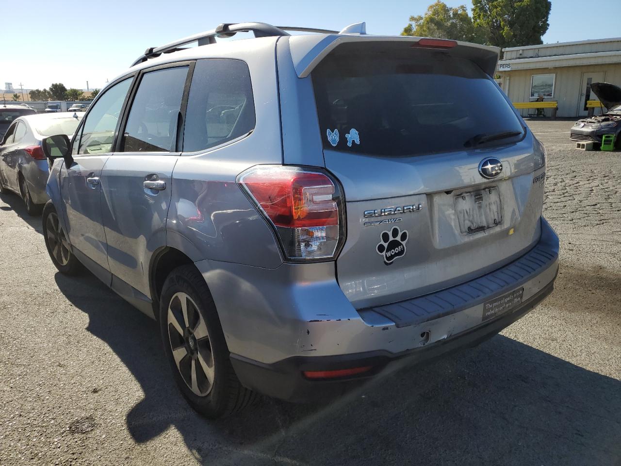 Изображение 2 2017 SUBARU FORESTER 2.5I LIMITED 2017 с VIN JF2SJAJC8HH807529