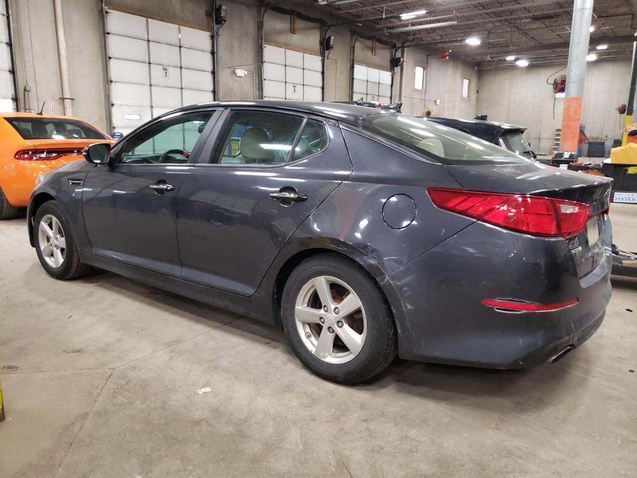 Obraz 2 z 2015 KIA OPTIMA LX 2015 z VIN 5XXGM4A79FG502681