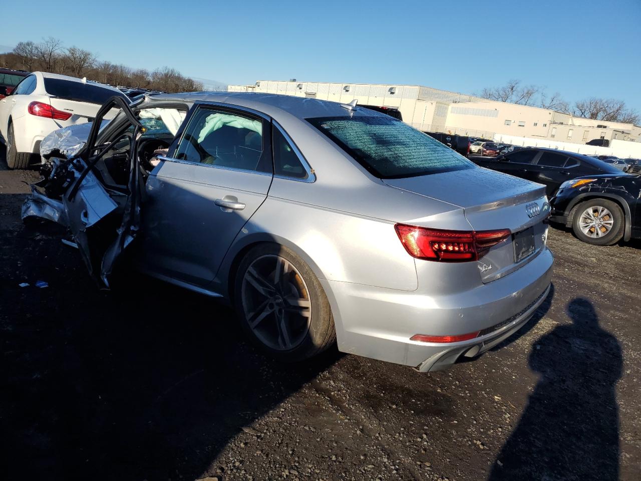 Obraz 2 z 2017 AUDI A4 PREMIUM PLUS 2017 z VIN WAUENAF40HA160521