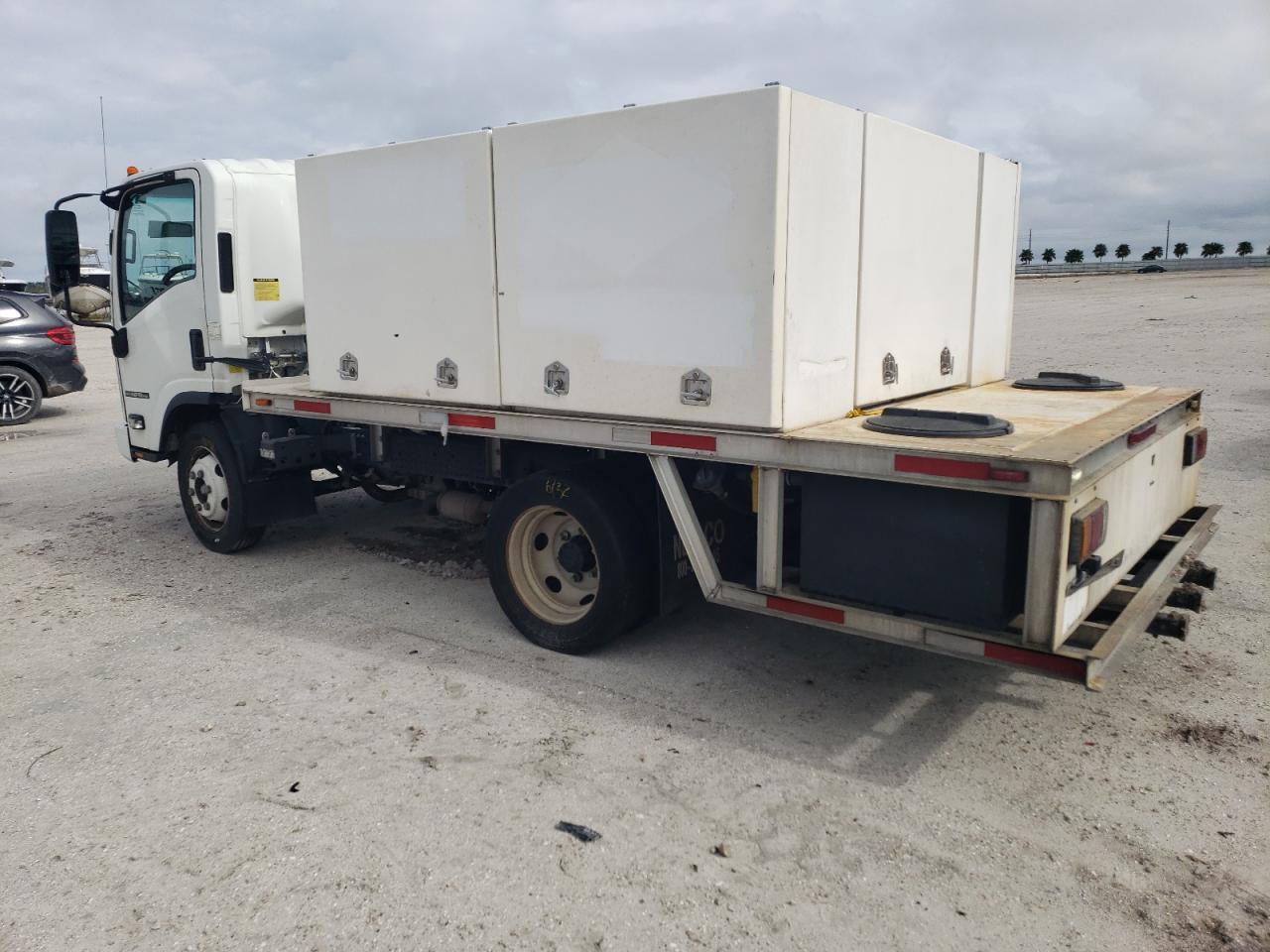 Image 2 of 2019 ISUZU NPR HD  2019 with VIN 54DC4W1B7KS811852
