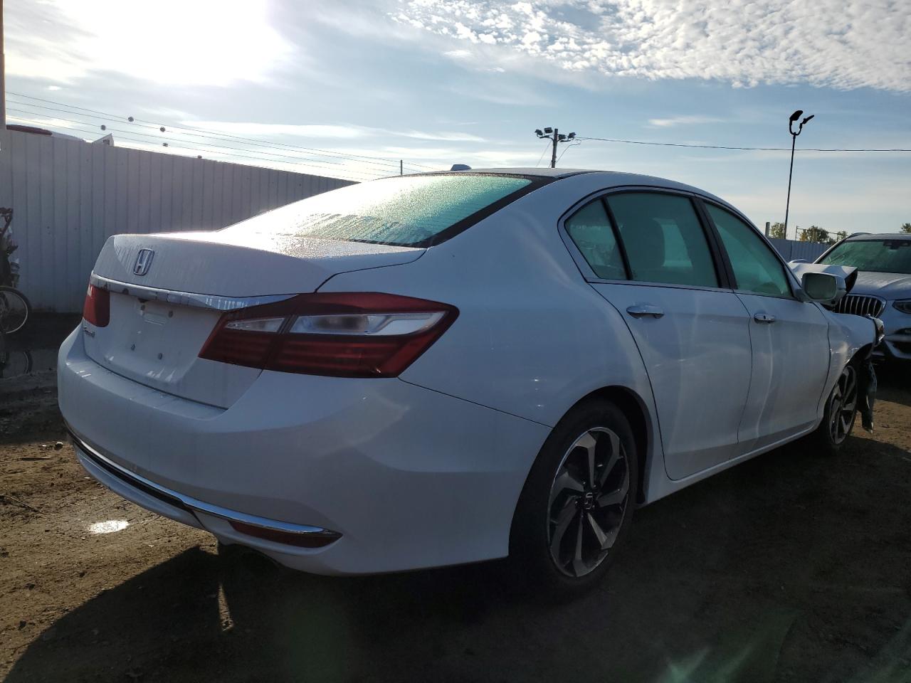 Image 3 of 2017 HONDA ACCORD EXL 2017 with VIN 1HGCR2F85HA079099