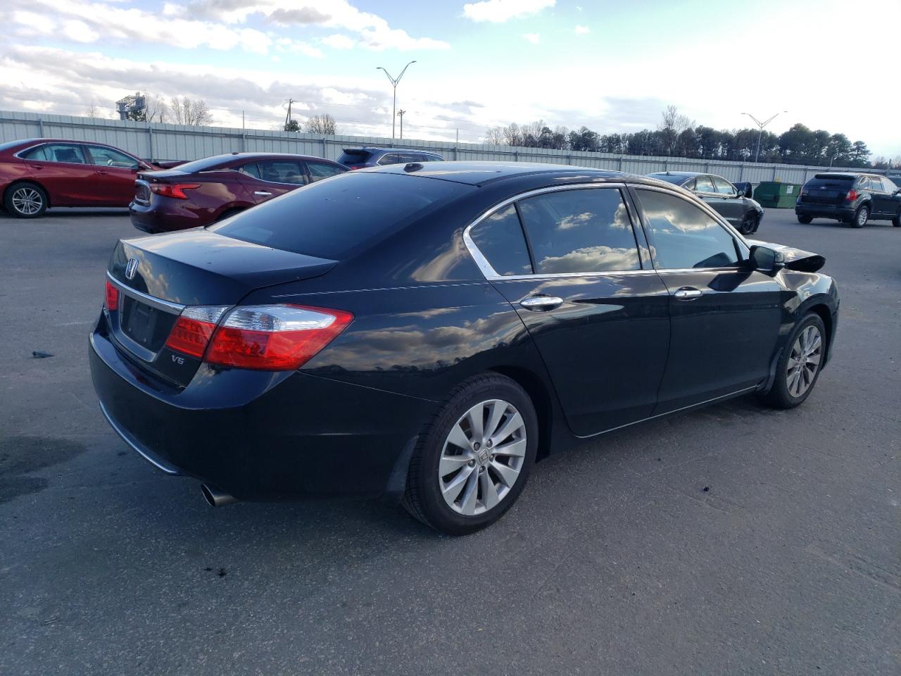 Image 3 of 2014 HONDA ACCORD EXL 2014 with VIN 1HGCR3F89EA020722