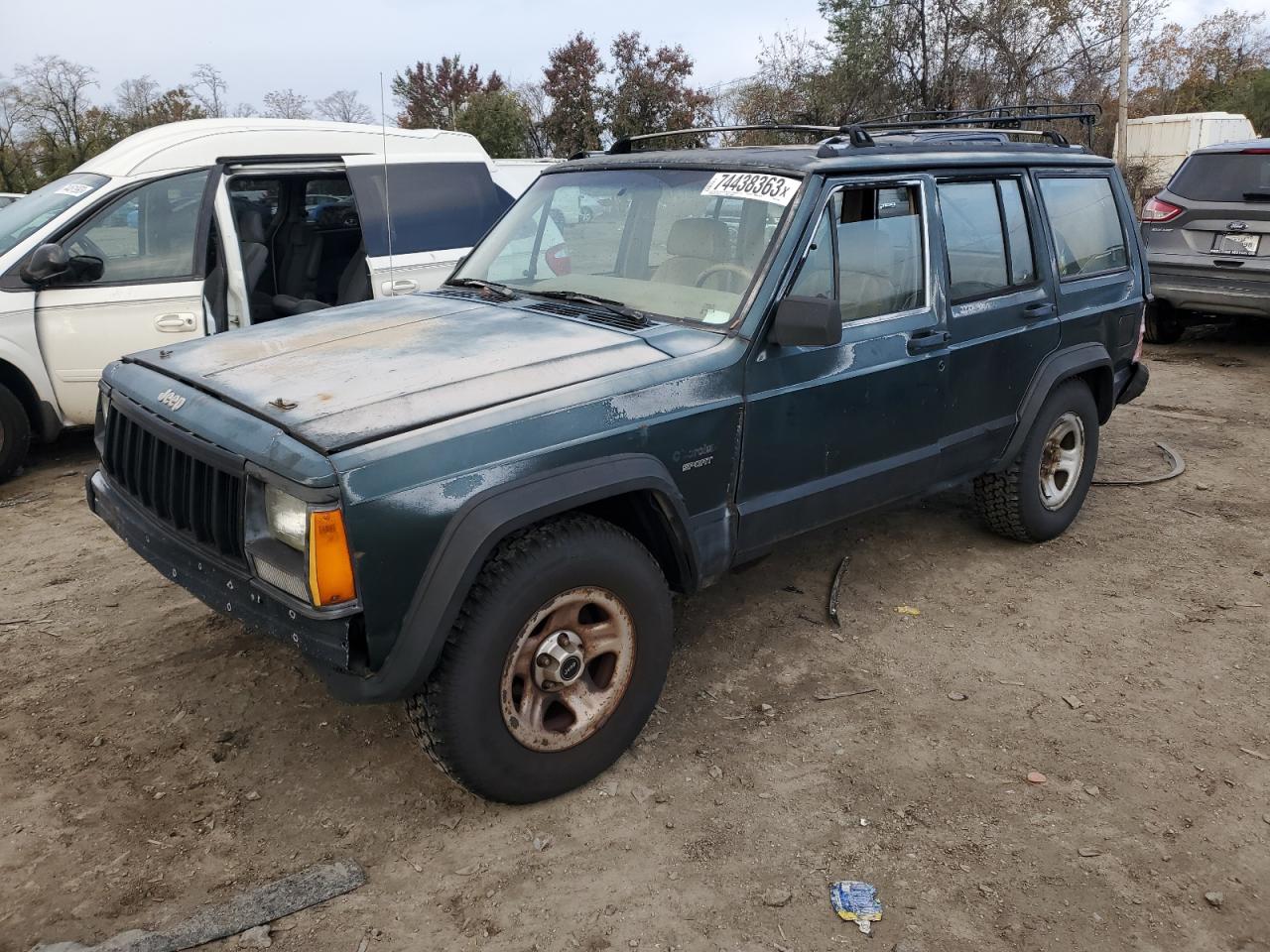 Image 1 of 1993 JEEP CHEROKEE SPORT 1993 with VIN 1J4FJ68S5PL622385