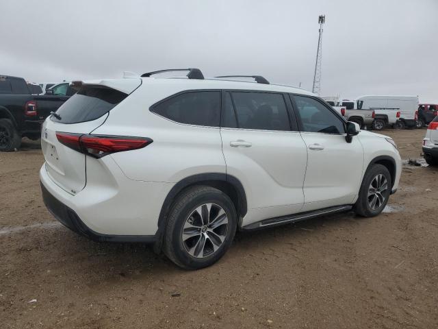 Obraz 3 z 2020 TOYOTA HIGHLANDER XLE 2020 z VIN 5TDGZRAHXLS500262