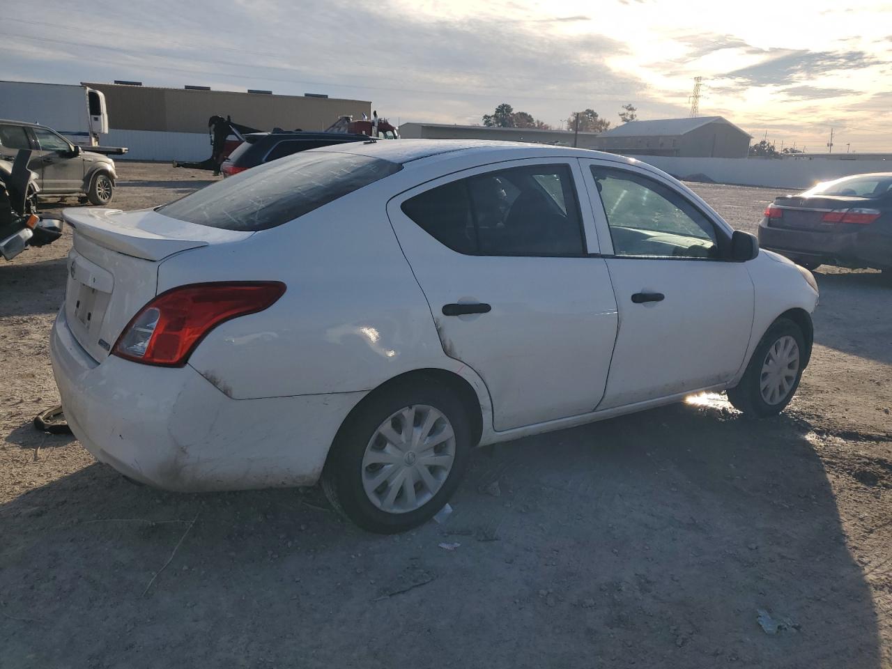 Image 3 of 2014 NISSAN VERSA S 2014 with VIN 3N1CN7AP6EL838629