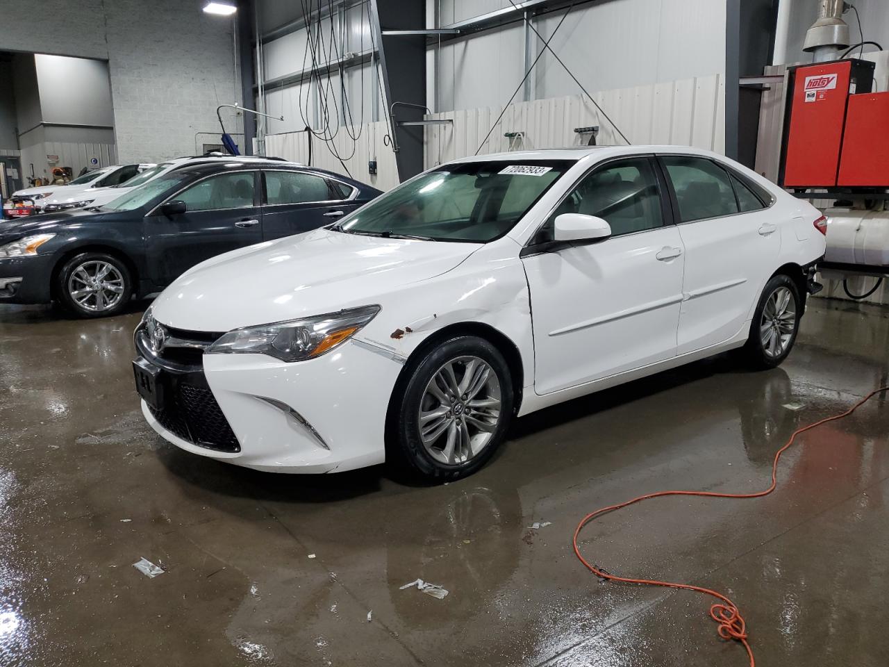Obraz 1 z 2017 TOYOTA CAMRY LE 2017 z VIN 4T1BF1FK8HU374345