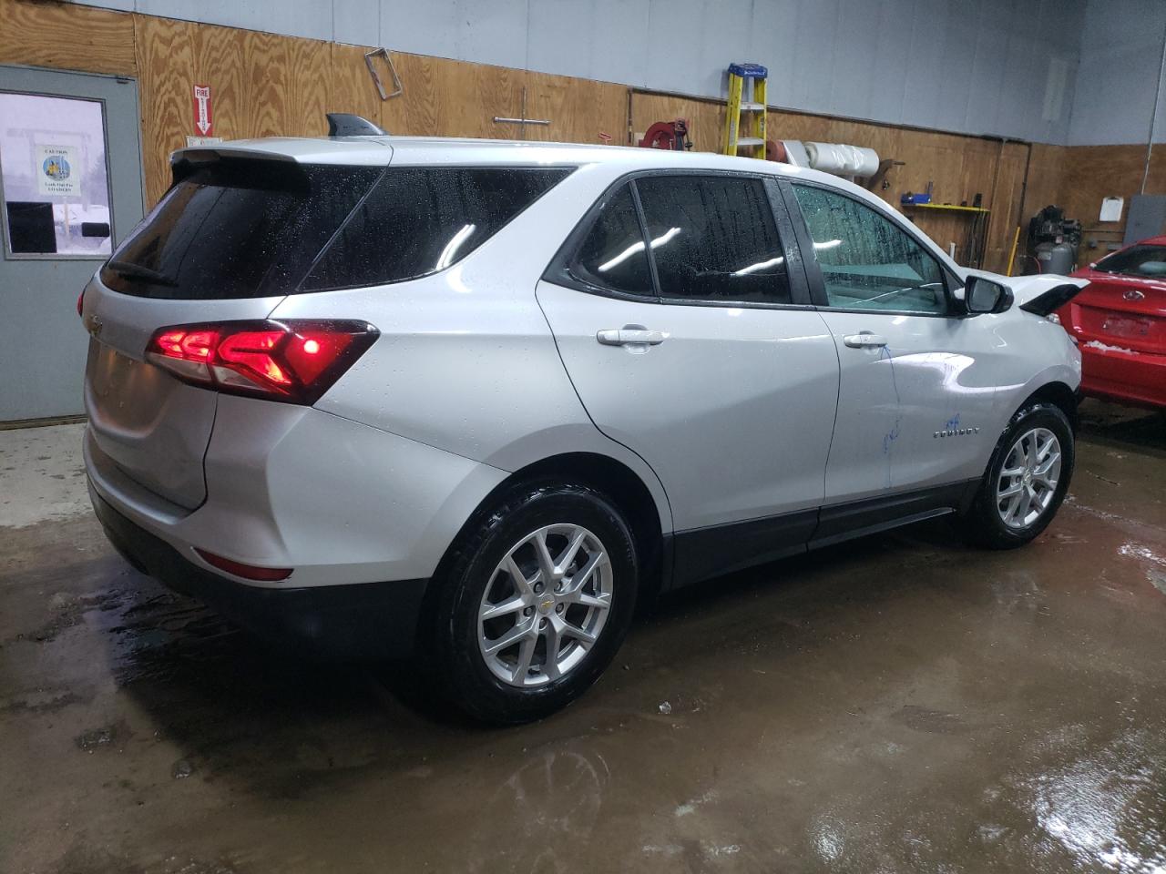 Image 3 of 2022 CHEVROLET EQUINOX LS 2022 with VIN 2GNAXHEV7N6124453